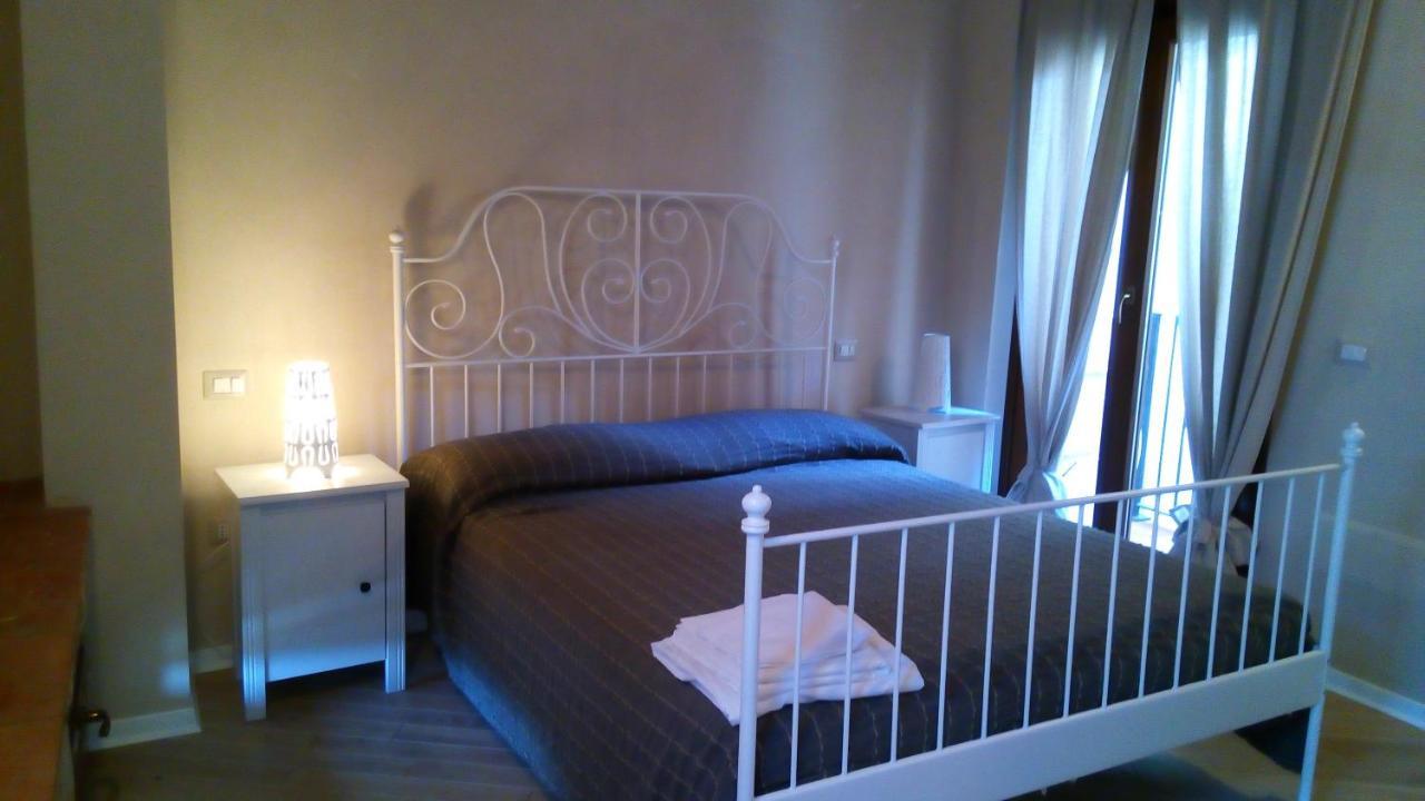 Residenza Del Borgo Apartment Амелиа Стая снимка